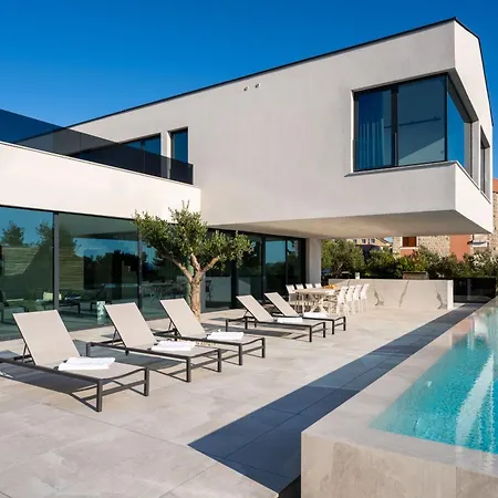 Vila Fux Eternity 2 Mit Pool In Pasman Zadar
