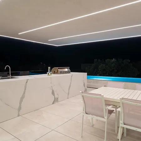 Villa Fux Eternity 2 Mit Pool In Pasman Zadar *