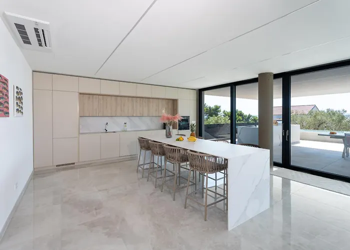 Fux Eternity 2 Mit Pool In Pasman Zadar *